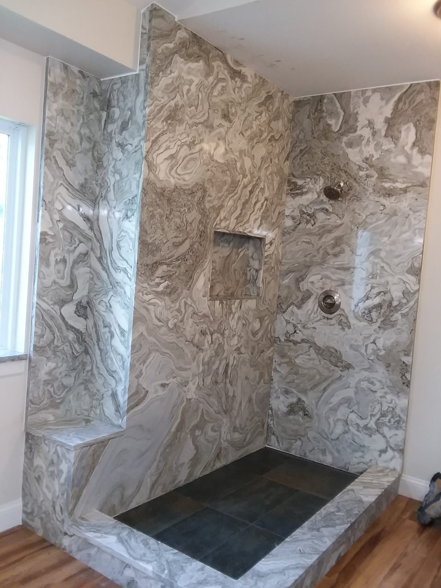 Quartz bar counter